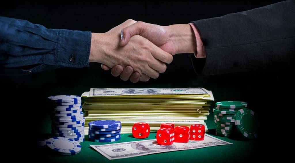 Стратегии и способы заработка в онлайн покер пазлы карты играть