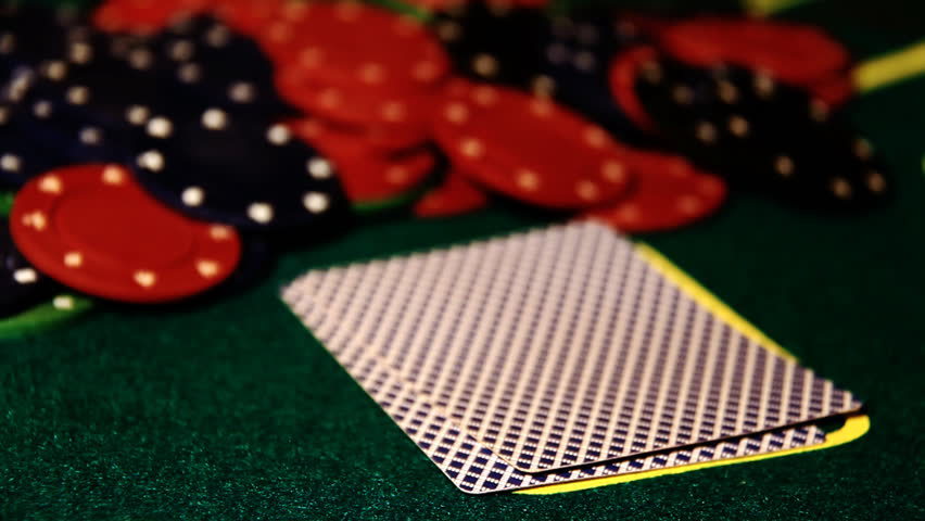 чек бихайнд в покере