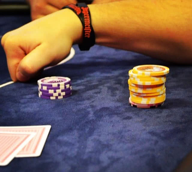 что значит чек в покере