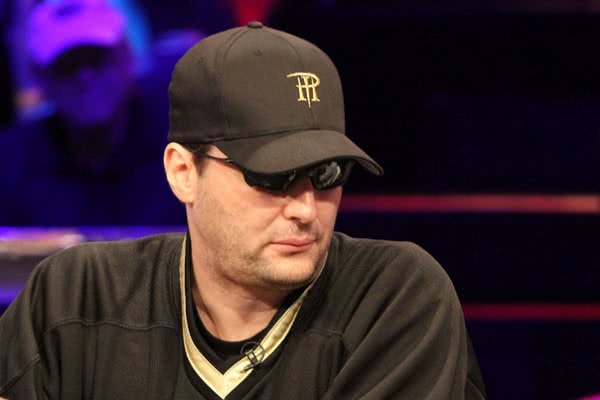24-03-13-04-39-14-phil-hellmuth 3cdf6