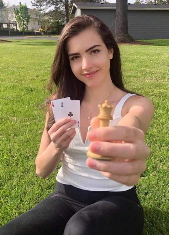 Александра Ботез