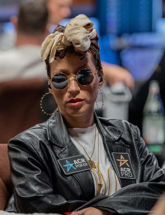 Эбони Кенни